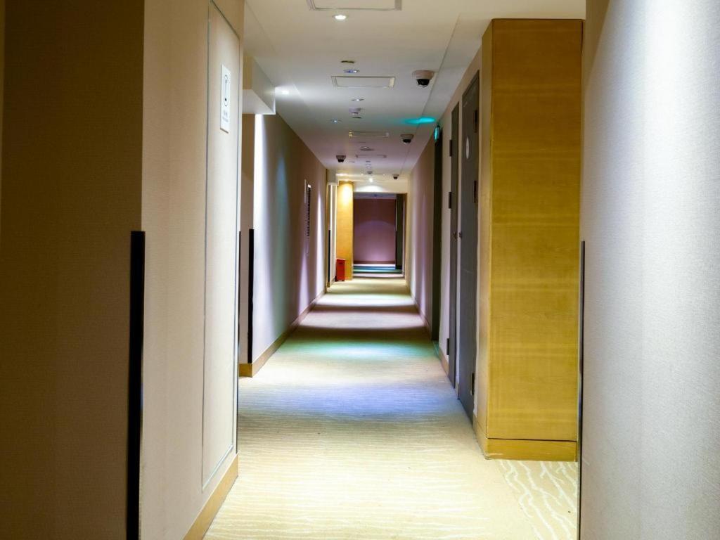 Ji Hotel Shanghai Yan An Road Branch Extérieur photo